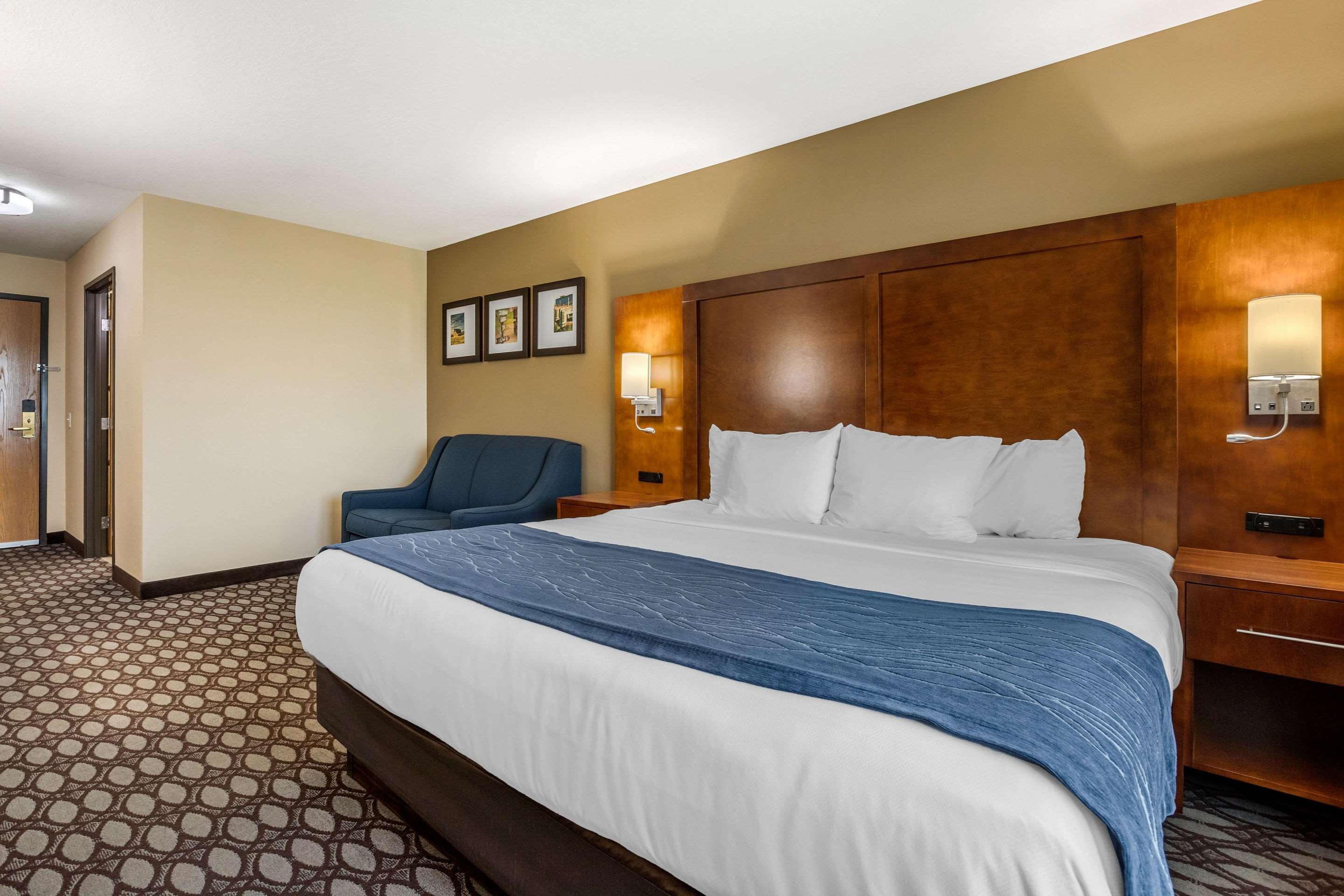 Story City Comfort Inn מראה חיצוני תמונה